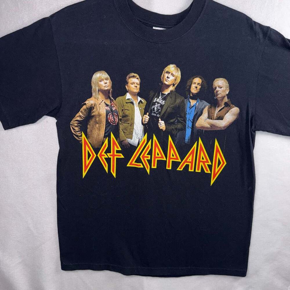 Def Leppard North American Tour 2007 Band Photo Graphic T-Shirt - Medium